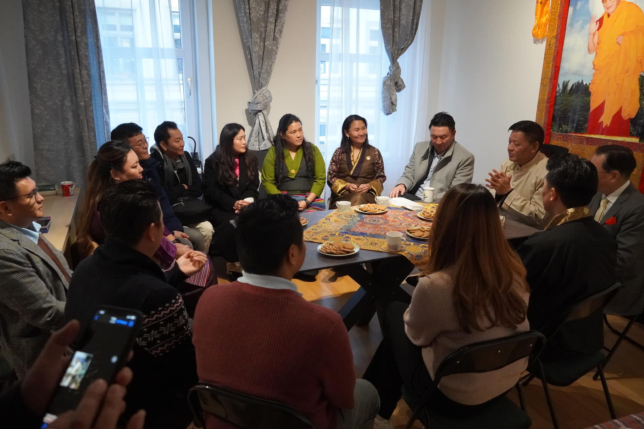 Gespräche mit dem Vereinsvorstand der Tibeter Gemeinschaft Österreichs